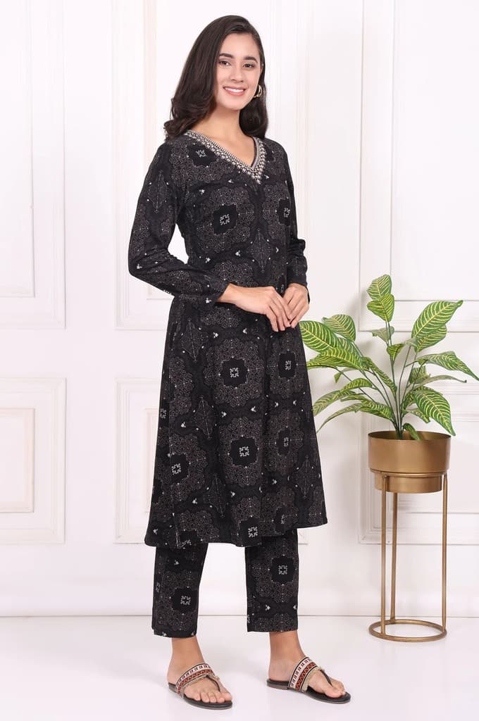 Black Ethnic Motifs Printed Embroidered Pure Cotton Straight Kurta and Pants Set — photo 6