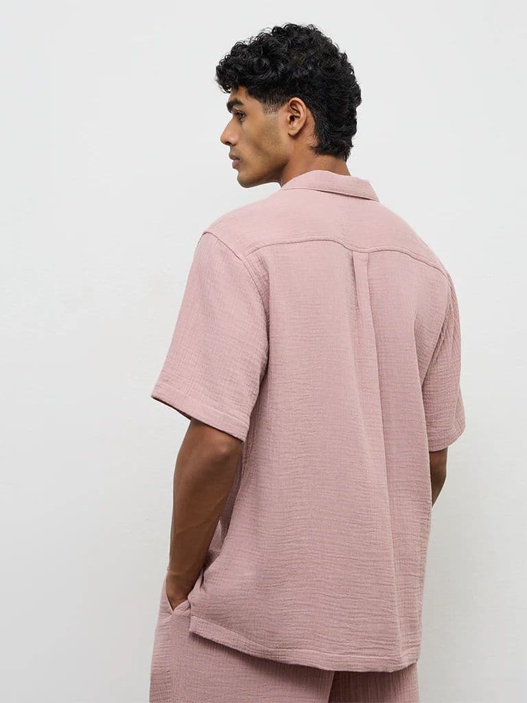ETA Dusty Pink Crinkle-Textured Relaxed-Fit Cotton Shirt — photo 4
