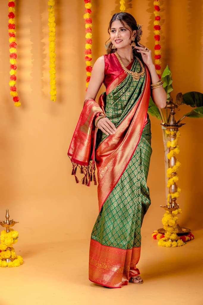 Mimosa Women's Woven Design Kanjivaram Style Art Silk Saree With Blouse Piece : SA00001609GRNFREE — photo 5