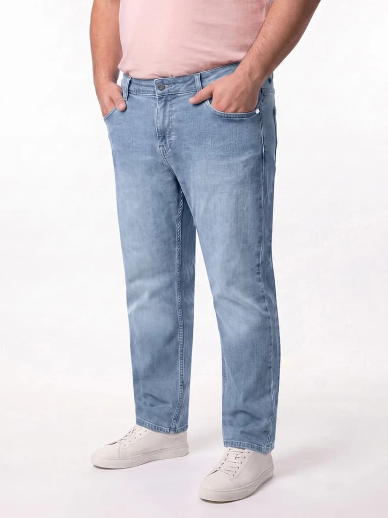 Plus Men's Ice Blue Relaxed Fit Washed Denim Jeans Non-Stretchable — photo 2