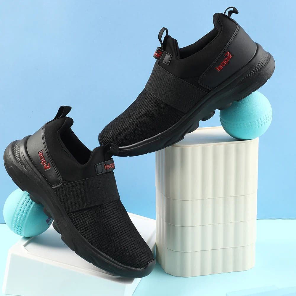 Leap7x Black Non Lacing Sports Walking Shoes For Men SENTINO By Liberty — photo 4