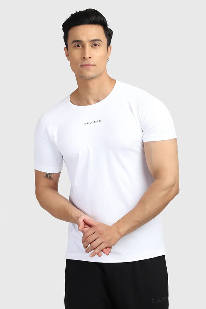 Sleek T-shirt White / Fuaark — S