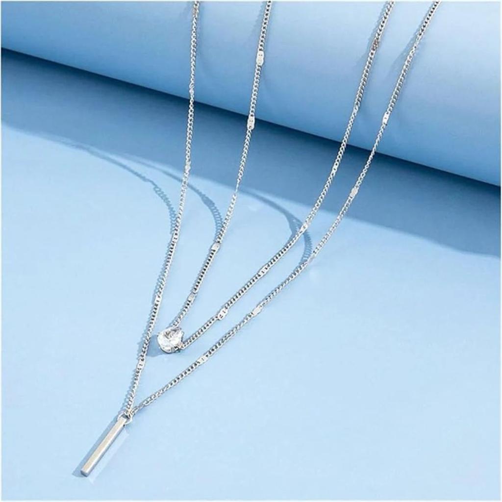 Double Trouble Necklace | Bar Necklace with Teardrop Rhinestone — Silver