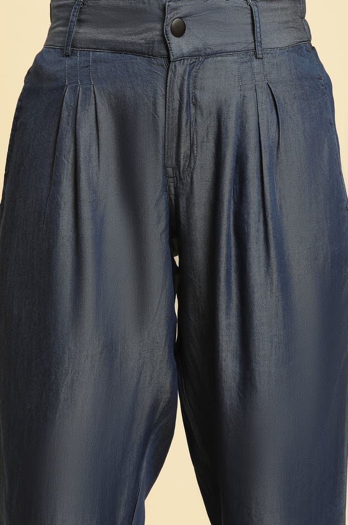 Blue Solid Straight Fit Denim Pants With Pleated Detail — photo 6