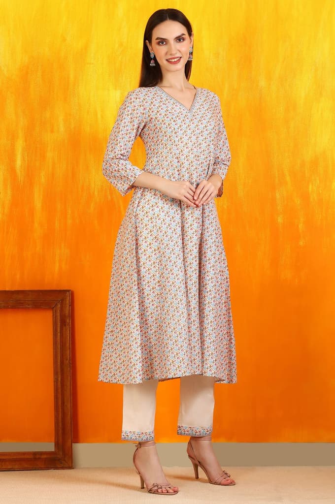 Off-White Floral Printed Pure Cotton Flared Kurta, Pants and Dupatta Set — photo 7