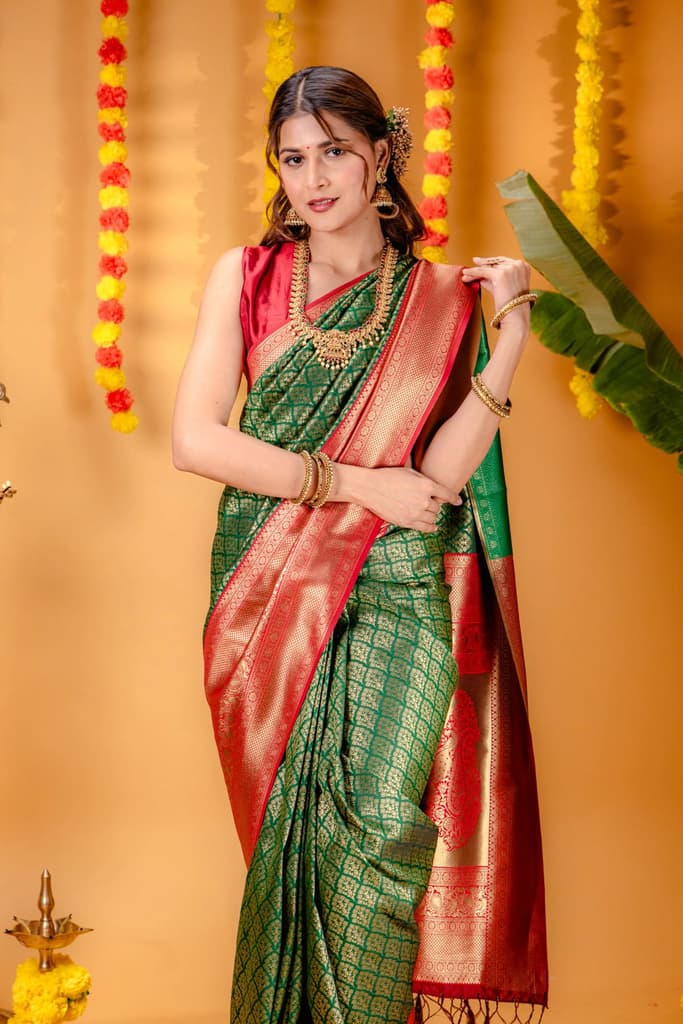 Mimosa Women's Woven Design Kanjivaram Style Art Silk Saree With Blouse Piece : SA00001609GRNFREE — photo 2