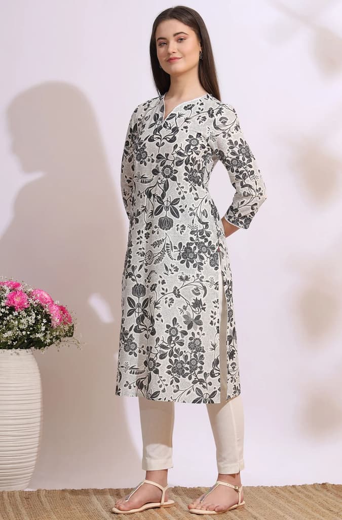 Off-White Bold Floral Printed Cotton Cambric Straight Kurta — photo 4