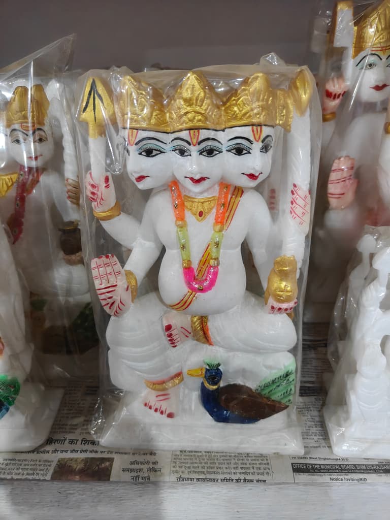 Hindu God Statue | Gold | Wood | Decorative