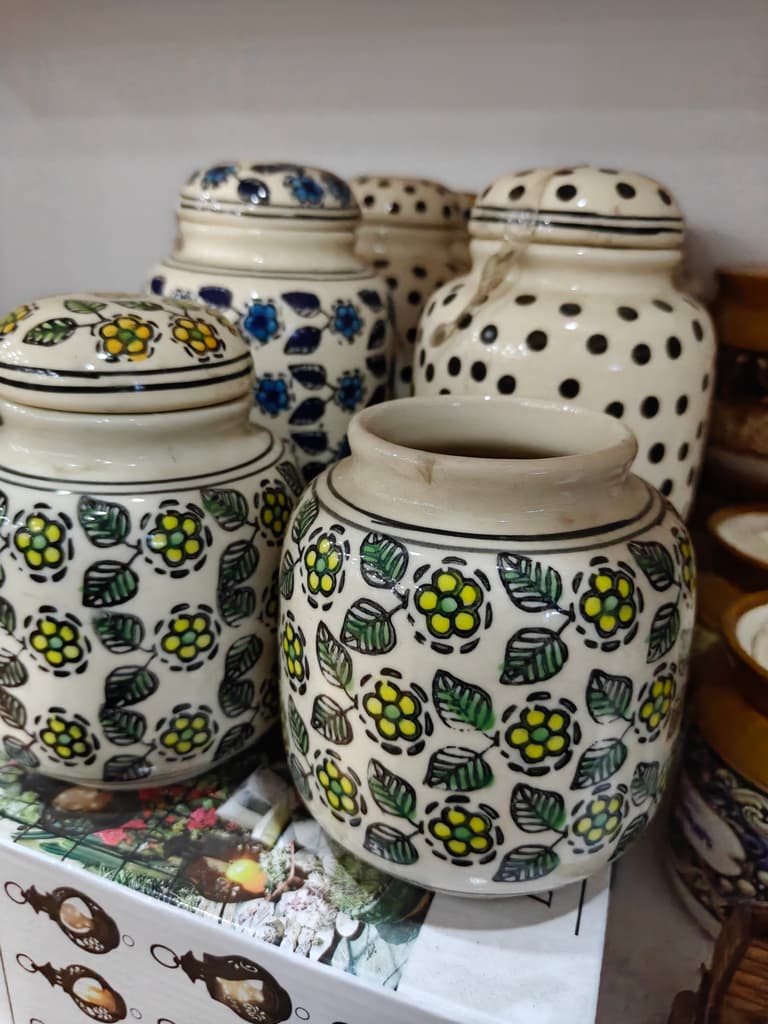 Vase with Flowers | Ceramic | White | Green