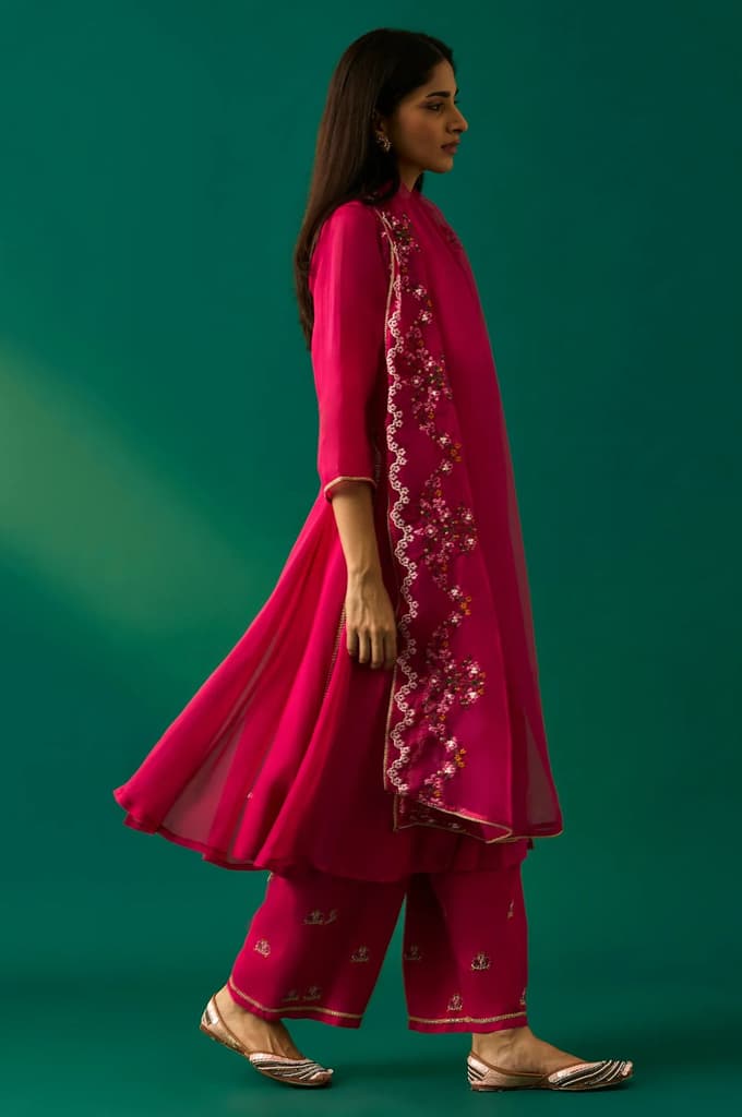 Pink Embroidered Straight Rayon Kurta with Parallel Pant and Dupatta Set — photo 5