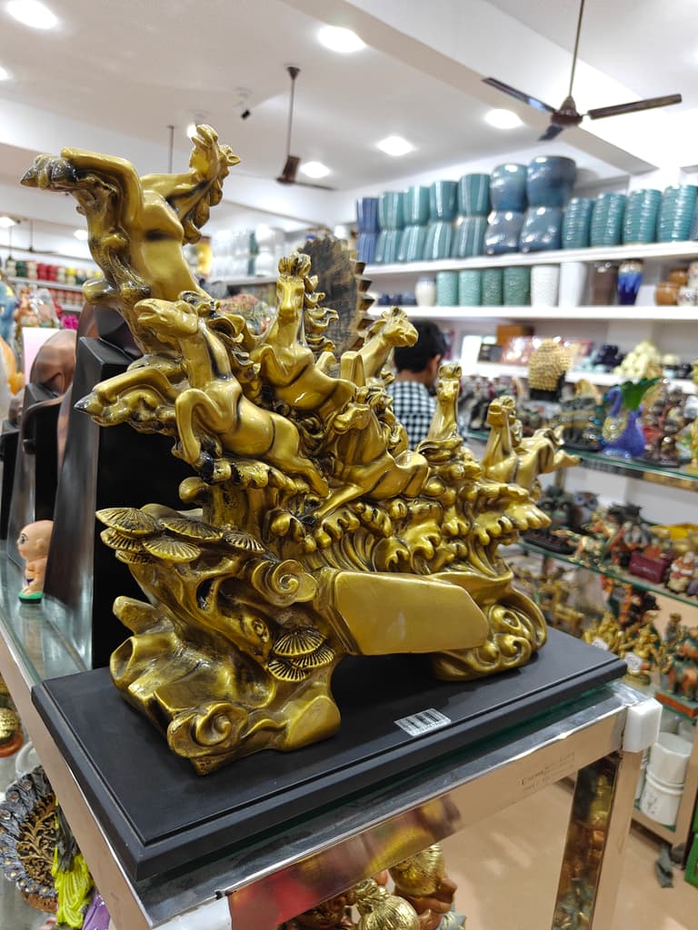 Gold Statue of a Woman | Sculpture | Bronze | Decorative