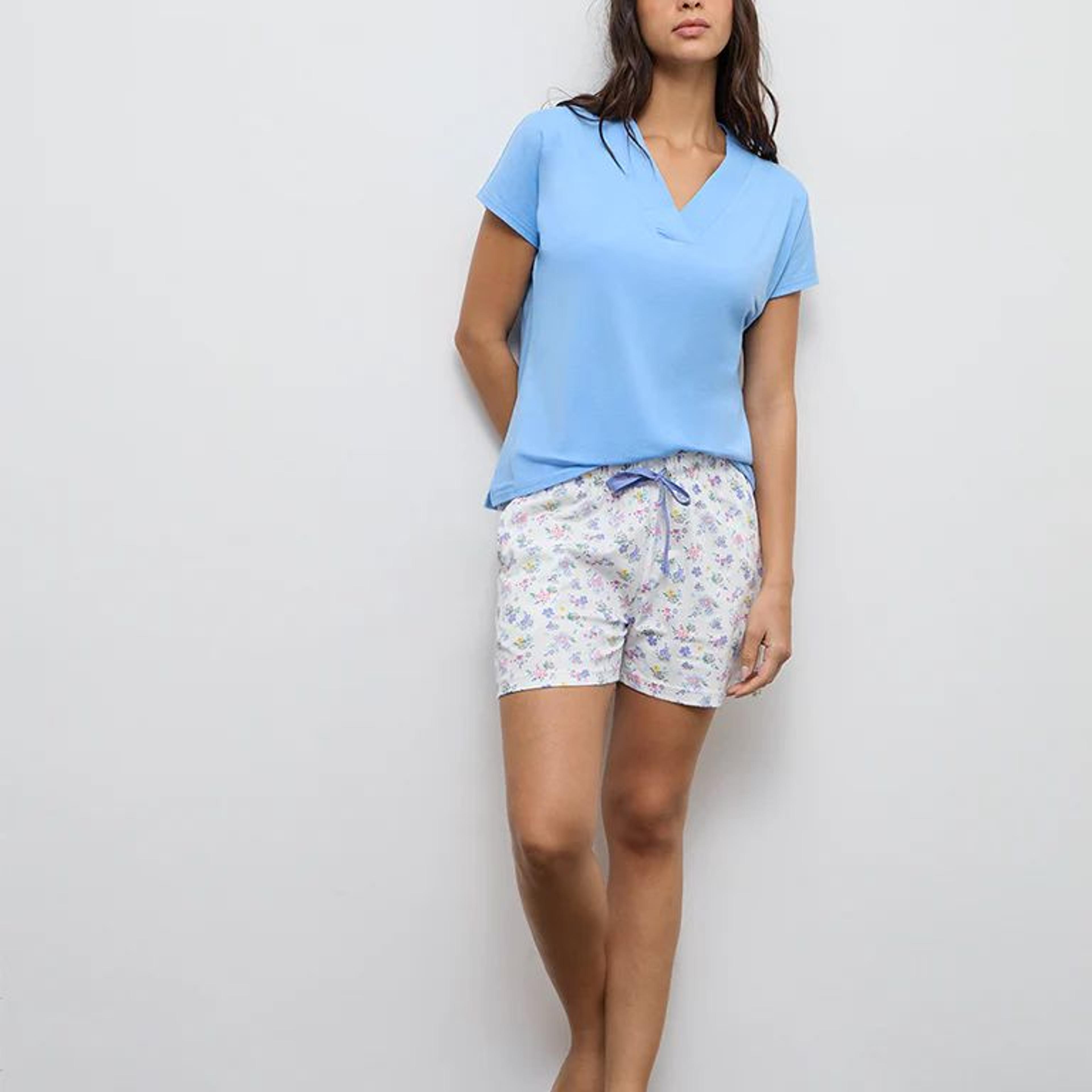 Wunderlove White Floral Printed High-Rise Cotton Shorts