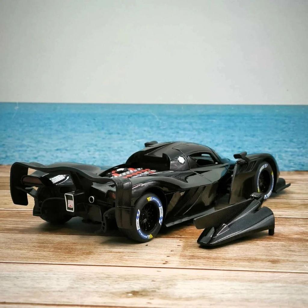 Aston Martin Valkyrie Die Cast Car – Redefine Your Racing Collection — photo 4