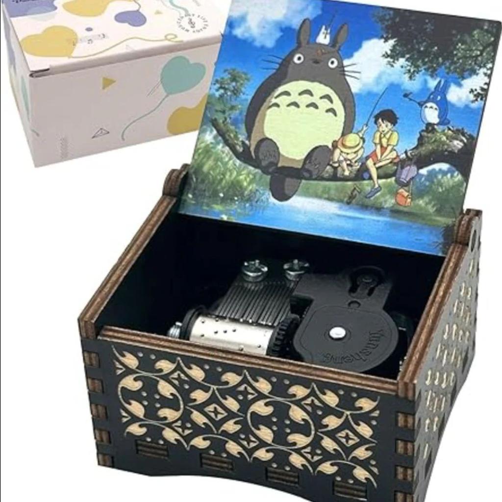 Totoro Wooden Wind Up Music Box — photo 2
