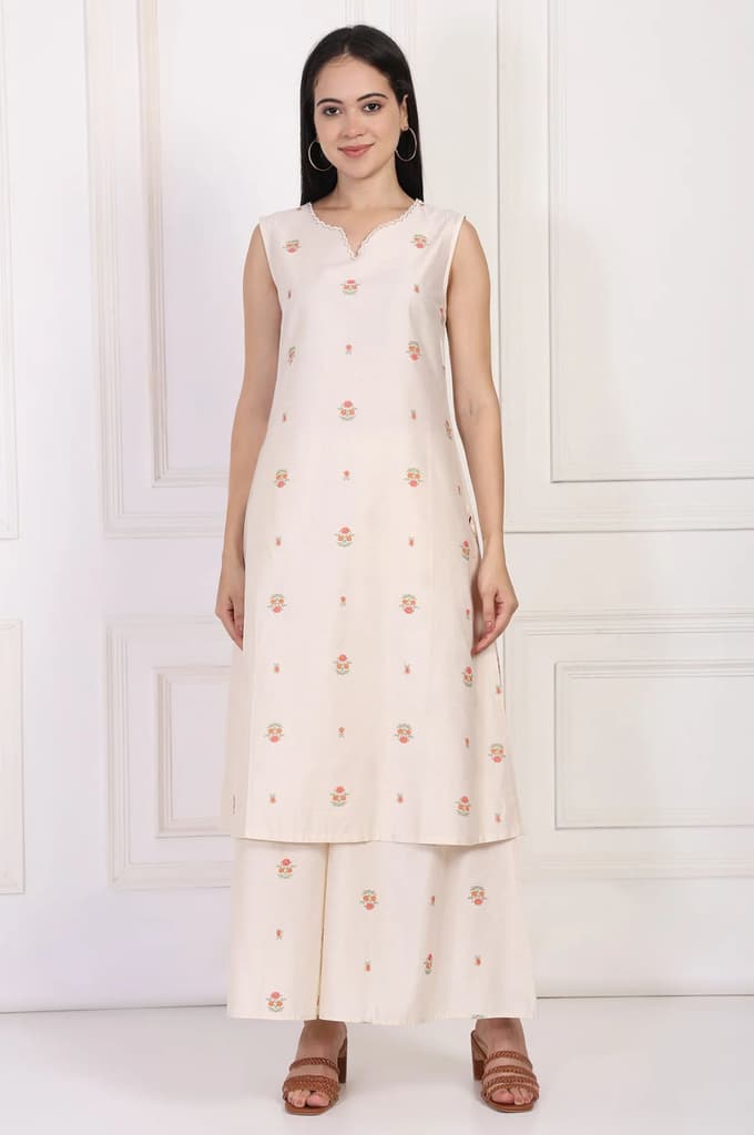Off-White Floral Printed Lace Trim Straight Chiffon Kurta with Inner, Flared Pant and Dupatta Set — photo 8