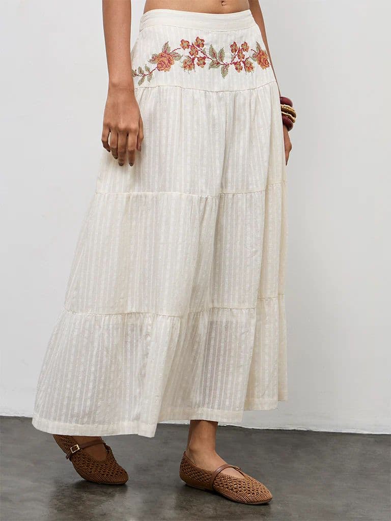 Bombay Paisley Off-White Embroidered Cotton Tiered Skirt — photo 2