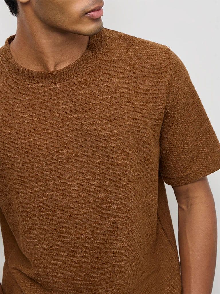 ETA Brown Textured Relaxed-Fit Cotton-Blend T-Shirt — photo 4