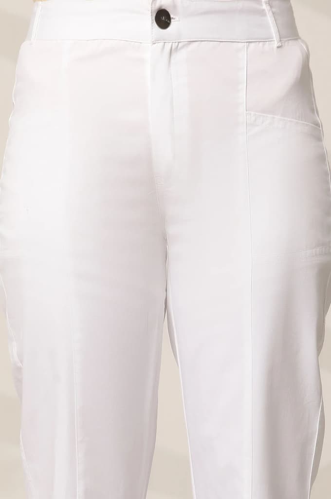White Solid Straight Fit Cotton Pants With Front Pockets — photo 5