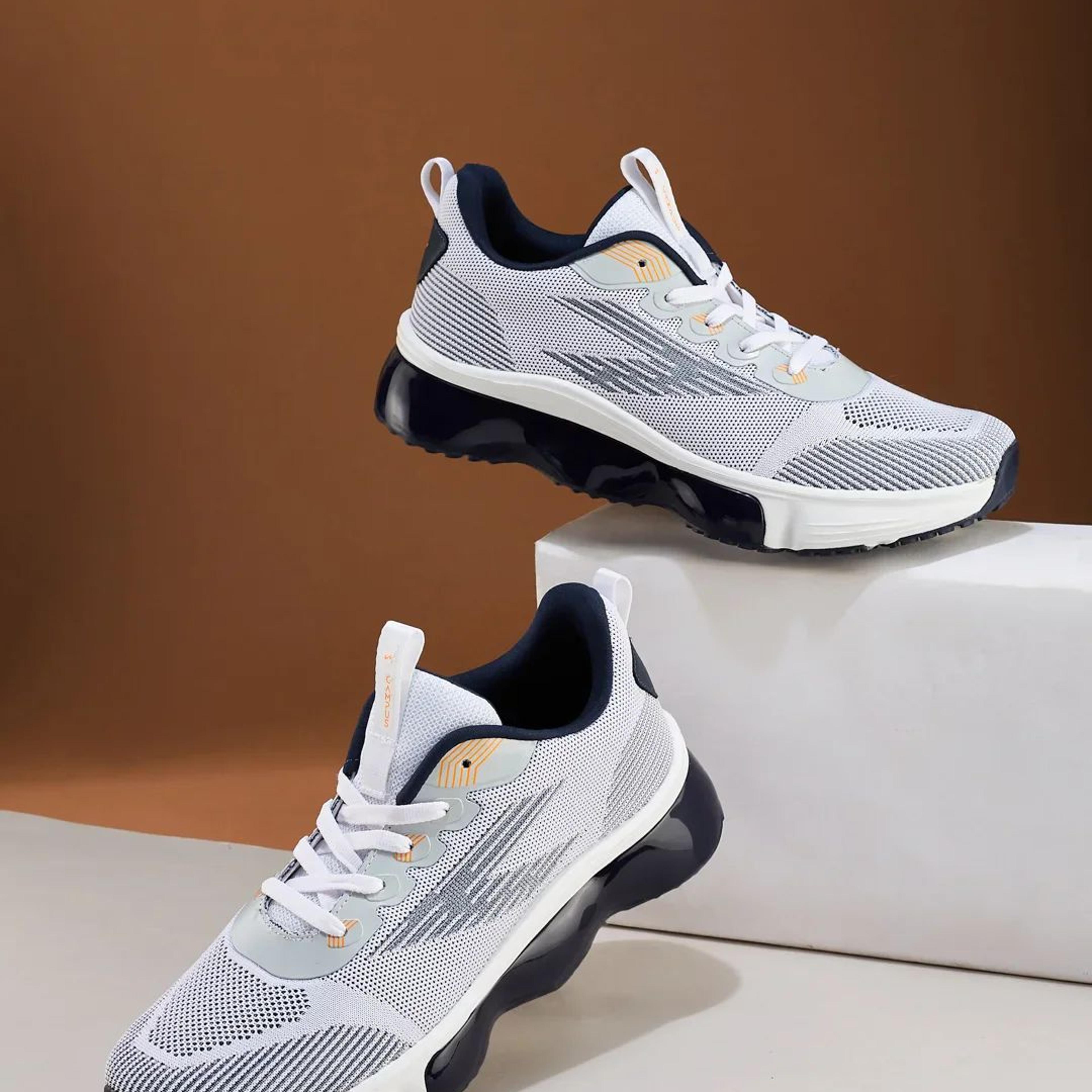 SPADE White Men's Running Shoes
