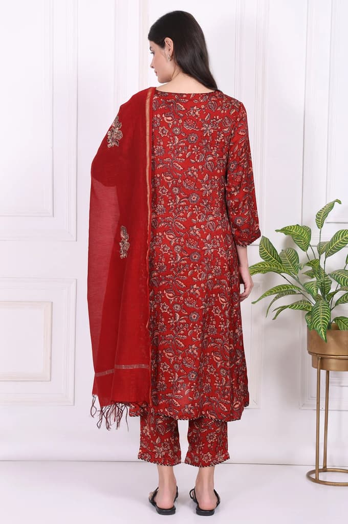 Red Floral Printed Modal Satin Straight Kurta, Pants and Dupatta Set — photo 5