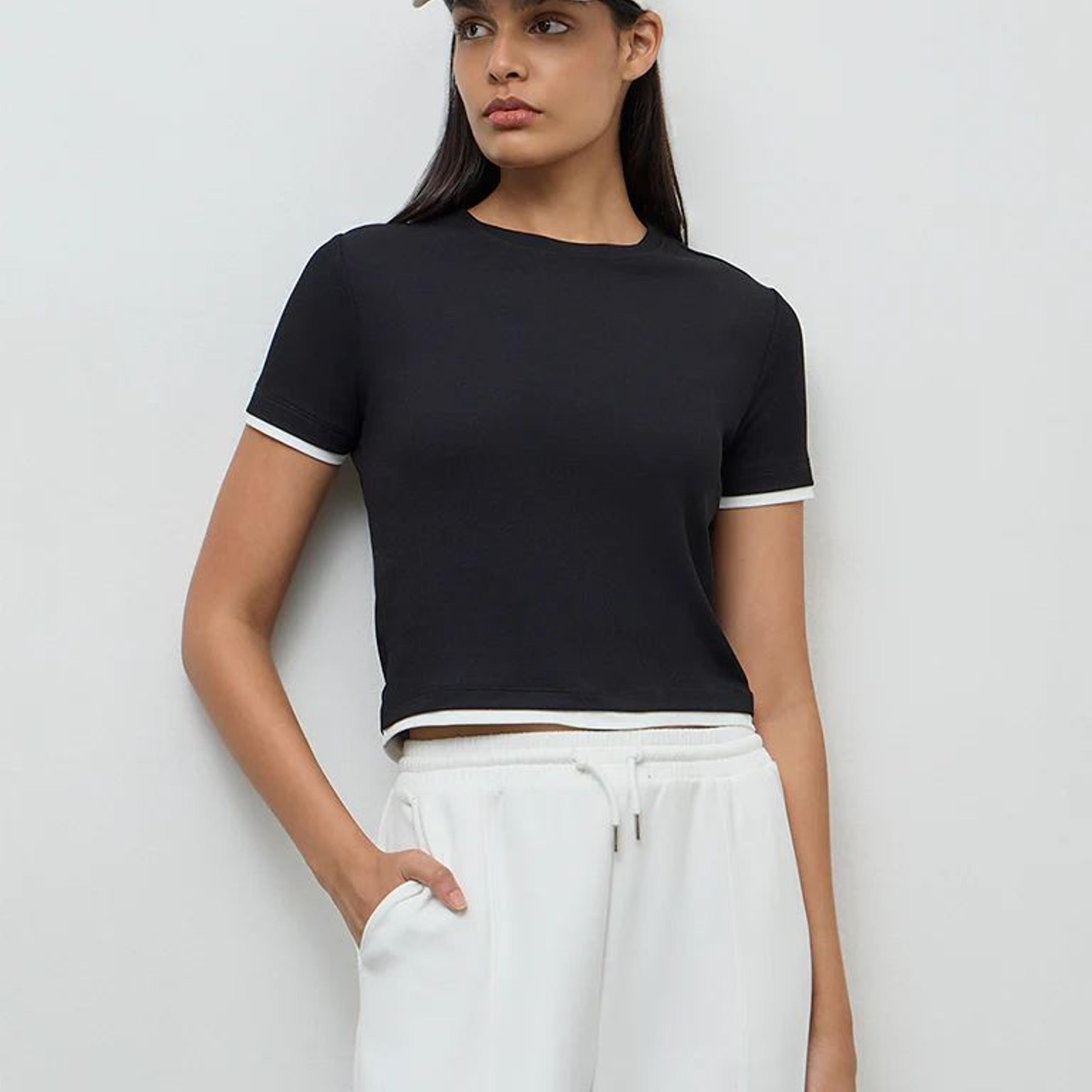 Nuoflexx Black Ribbed T-Shirt