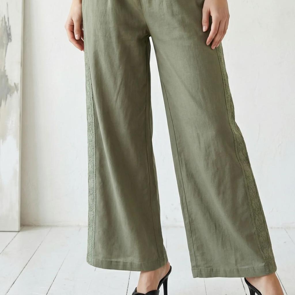 Olive Solid Lace Cotton Blend Relaxed Fit Ankle Length Pants