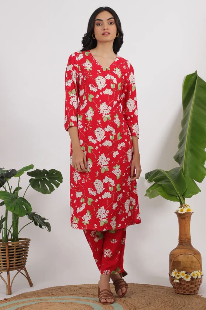 Red Floral Printed Beaded Rayon Straight Kurta and Pants Co-ord Set — photo 3