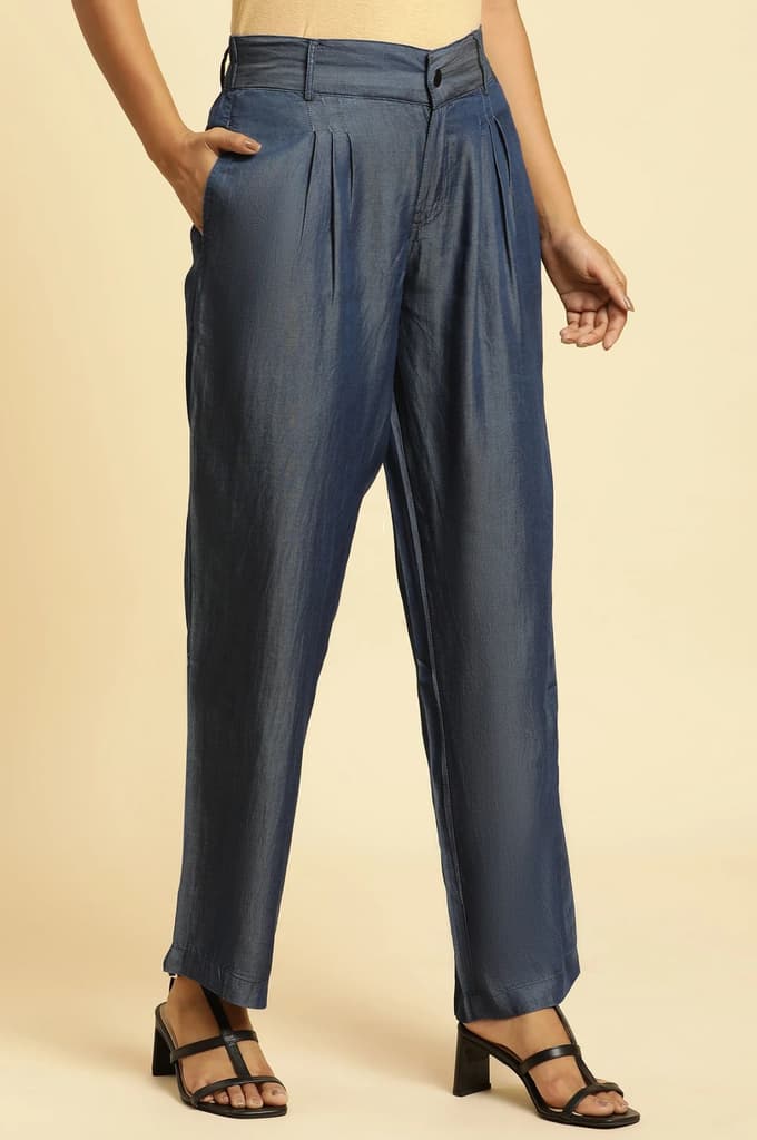 Blue Solid Straight Fit Denim Pants With Pleated Detail — photo 4