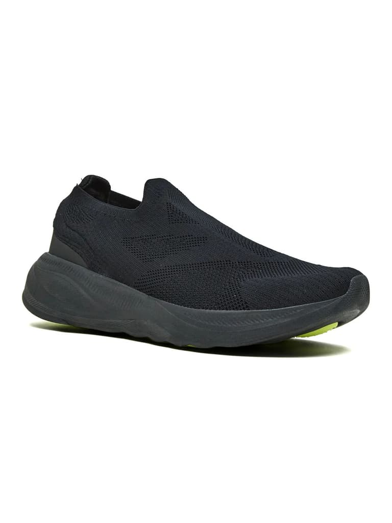 JETRA Black Men's Walking Shoes — Black / 6