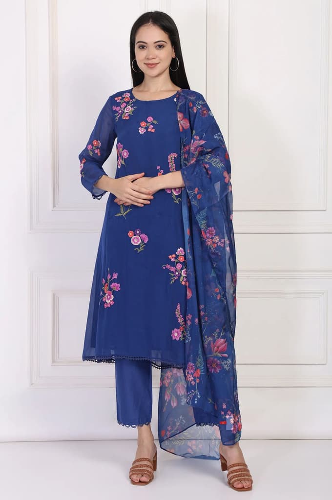 Blue Embroidered A-Line Organza Kurta with Straight Pant and Dupatta Set — photo 2