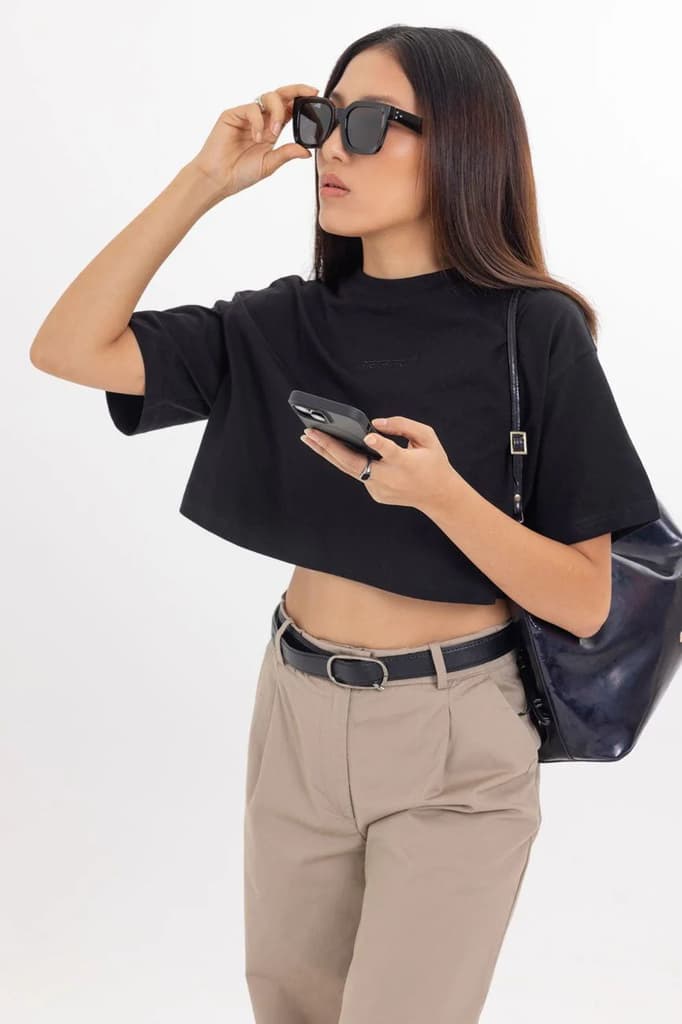 Holy // Womens Cropped Box Fit Tee — S