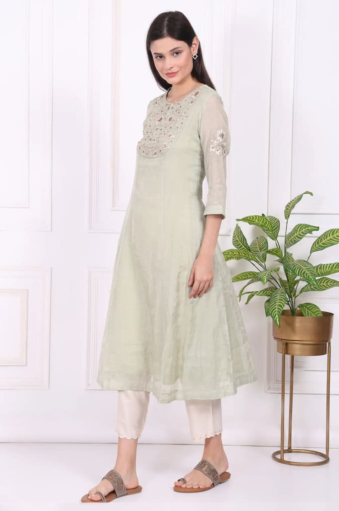 Light Green Embroidered Silk Blend Straight Kurta, Pants and Dupatta Set — photo 4