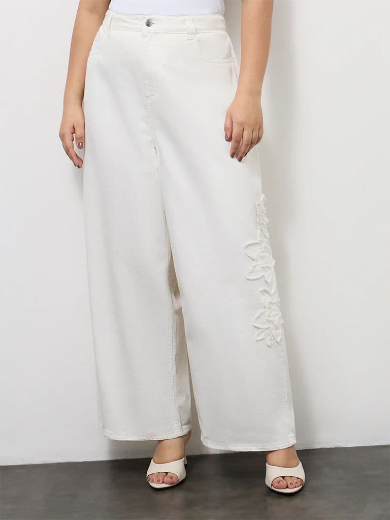 Gia White Floral Embroidered High-Rise Jeans — photo 2