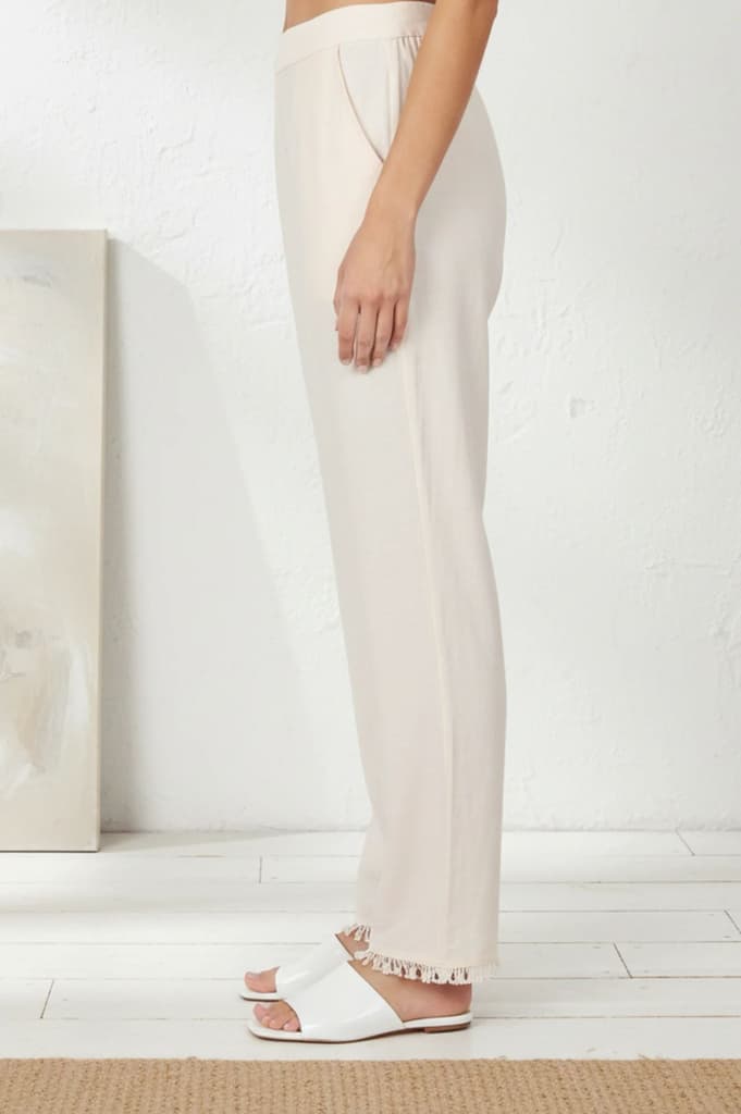 Off-White Solid Ankle Length Mid Rise Straight Pants — photo 2