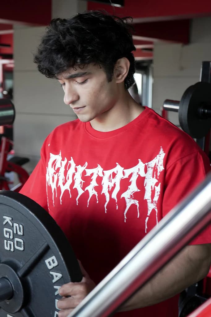 Levitate Oversized T-shirt Red — XS