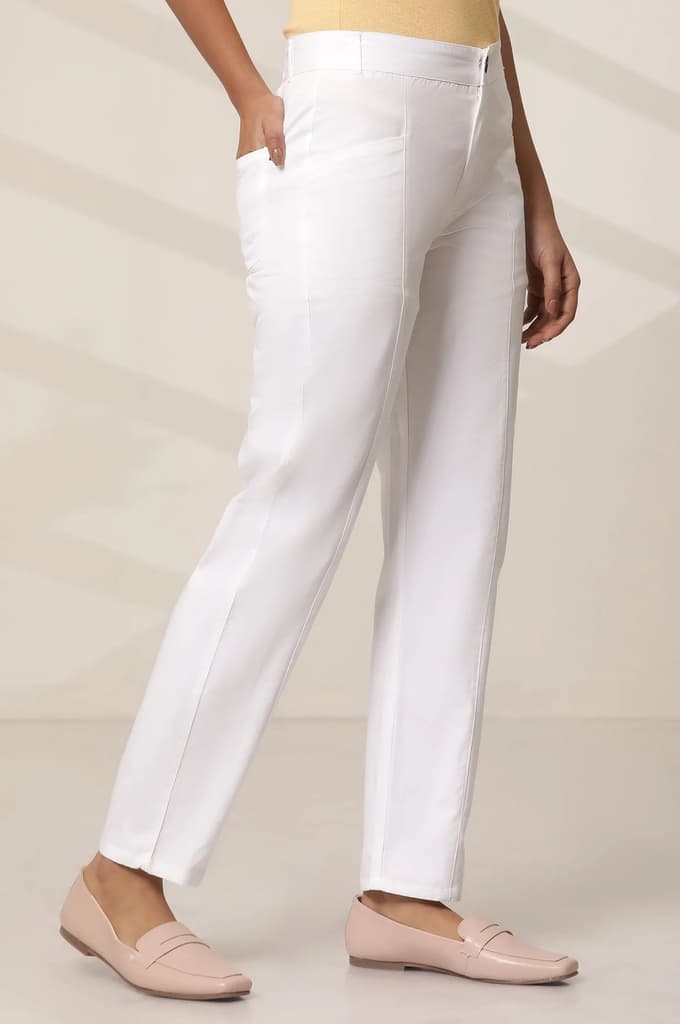 White Solid Straight Fit Cotton Pants With Front Pockets — photo 3