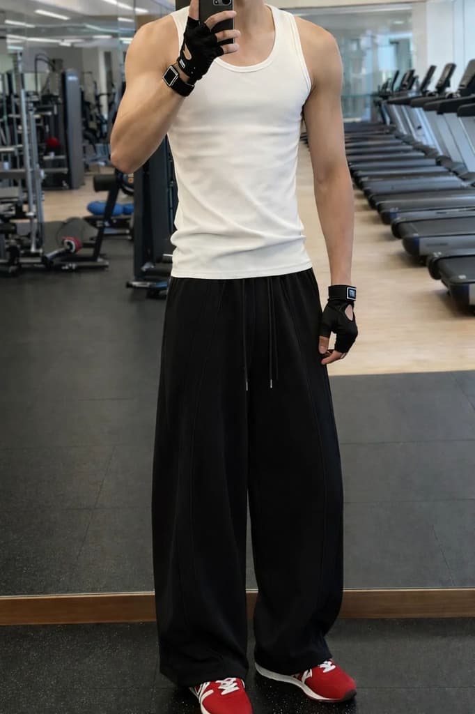 Structured Overlap Pleat Joggers — photo 10