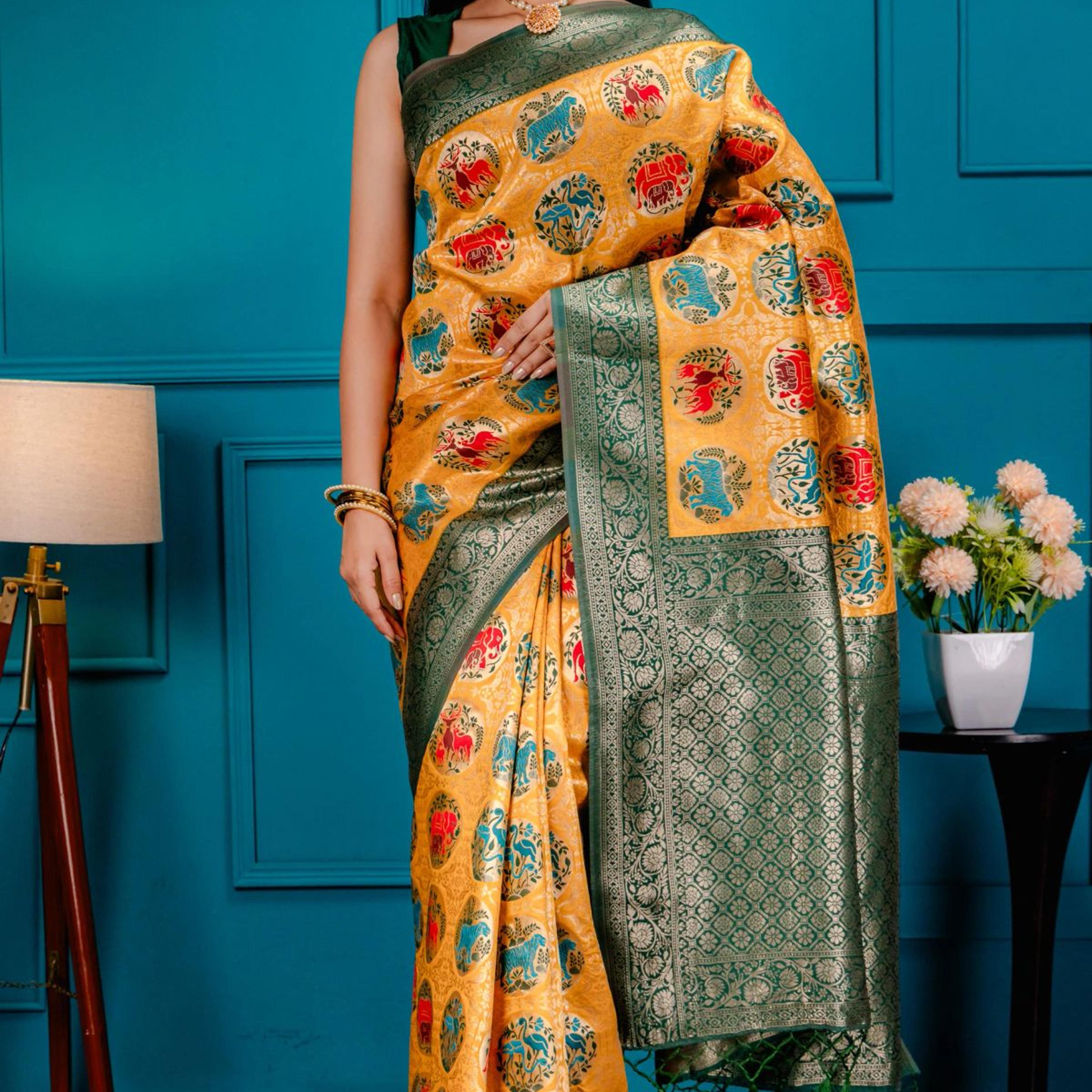 Mimosa Women's Woven Design Patola Style Art Silk Saree With Blouse Piece : SA00001656GDFREE