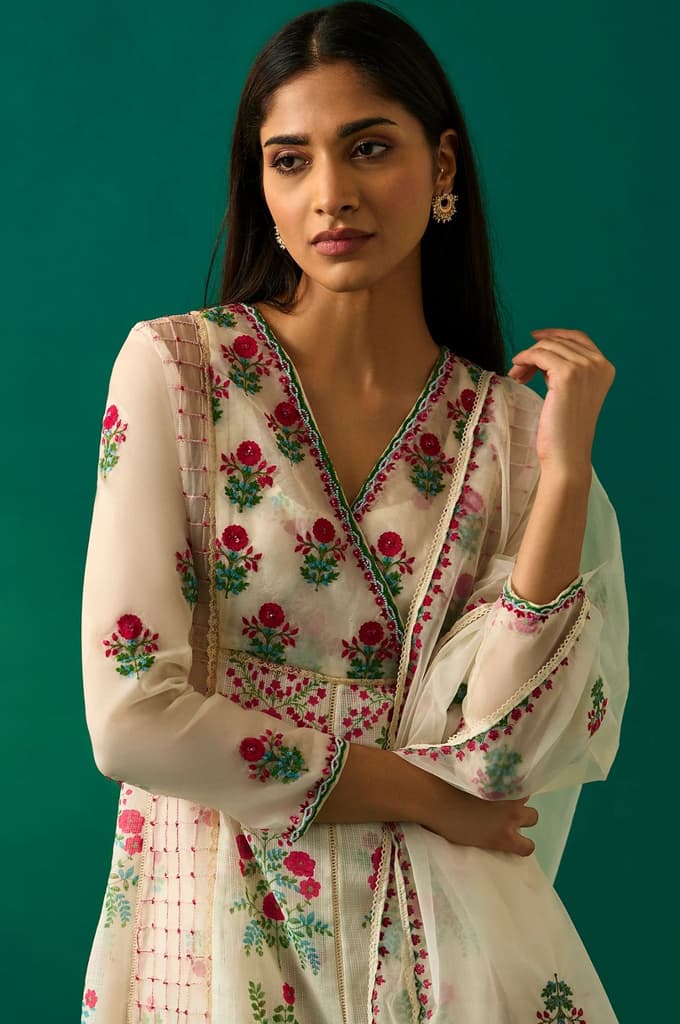 Off-White Floral Embroidered Anarkali Kurta with Straight Pant and Dupatta Set — photo 2
