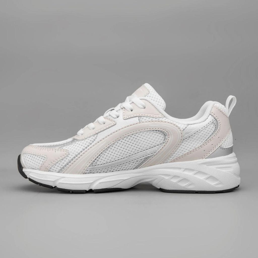 Casual Shoes for Women in White and Cream | Low-Cut Lifestyle Shoes. — photo 3