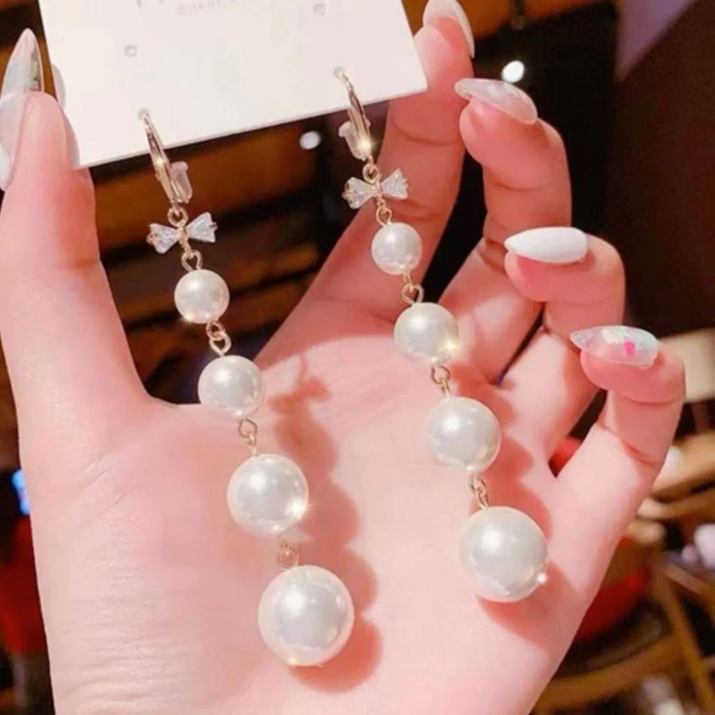 Celeste Pearl Drop Earrings — photo 5