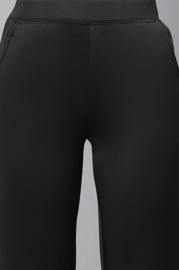 Black Solid Straight Fit Pants With Side Pockets — photo 6