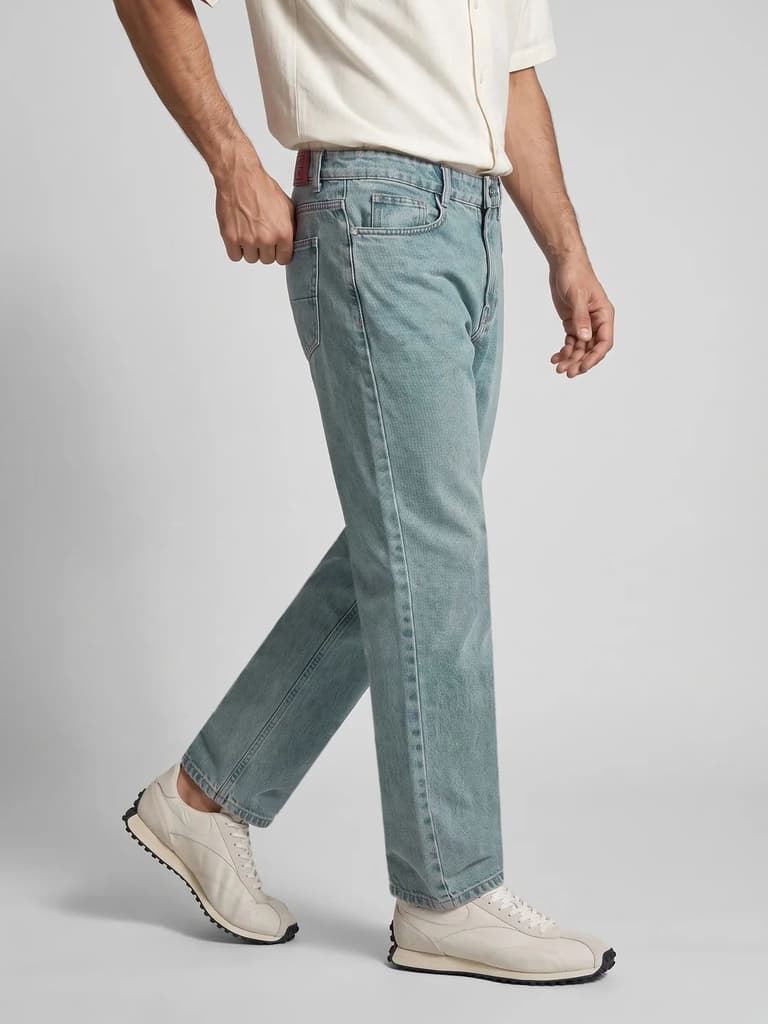 Men's Ice Blue Relaxed Fit Washed Denim Jeans Non-Stretchable — photo 2