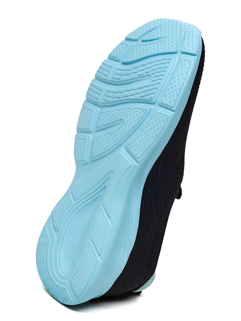 PLUZZ Black Women's Walking Shoes — photo 4