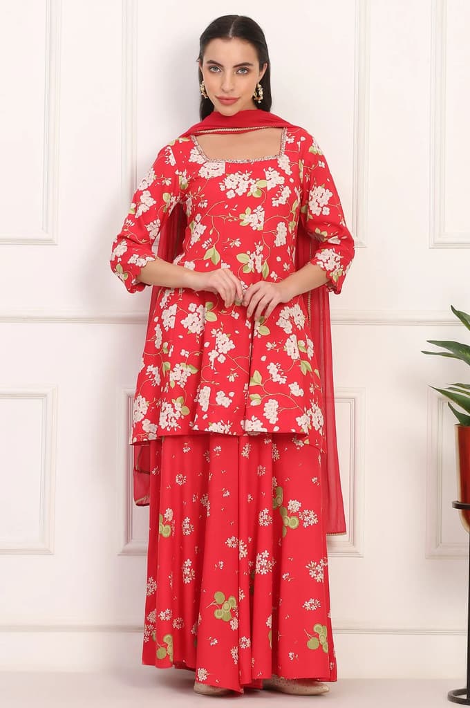 Red Floral Printed Embellished Modal Flared Short Kurta, Flared Pant and Dupatta Set — photo 2