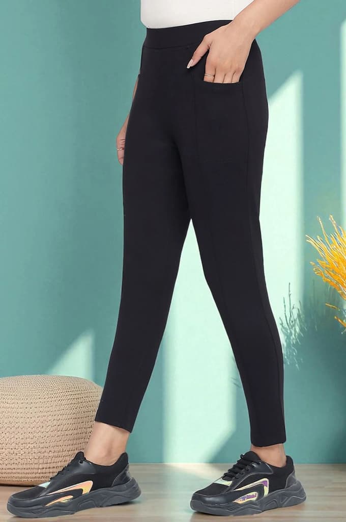 Black Solid Mid Rise Tights in Calf Length — photo 5