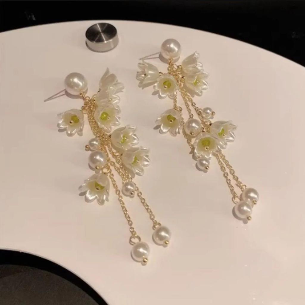 Flower Power Drop Earrings | Lily of the Valley Tassel Dangle Earrings — photo 3