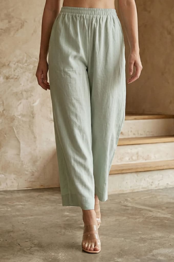 Green Solid Rayon Wide Leg Flared Pants — XS