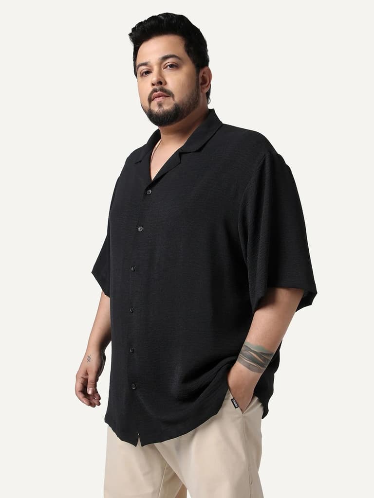 Plus Men's Black Cotton Half Sleeve Relaxed Fit Textured Shirt with Cuban Collar — photo 2