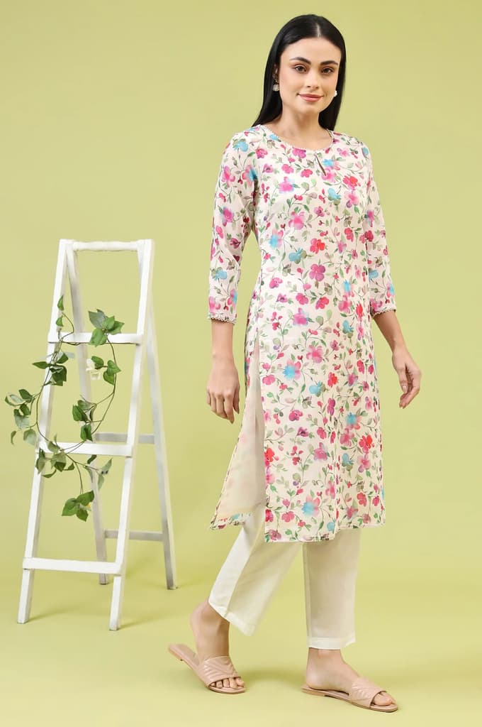 Off-White Straight Kurta in Multi-coloured Floral Print — photo 7